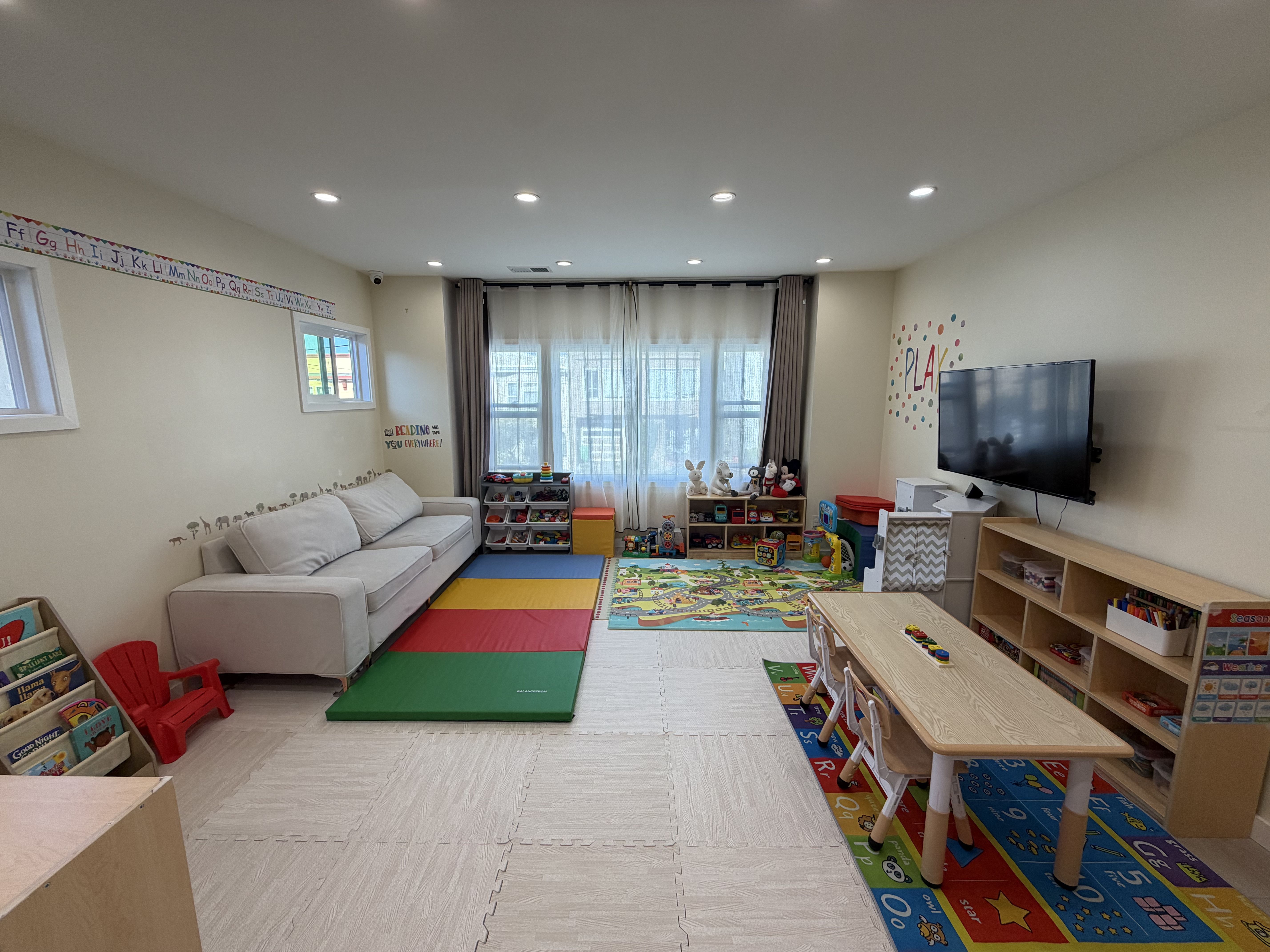 Shining Steps Daycare & Preschool in San Francisco, CA